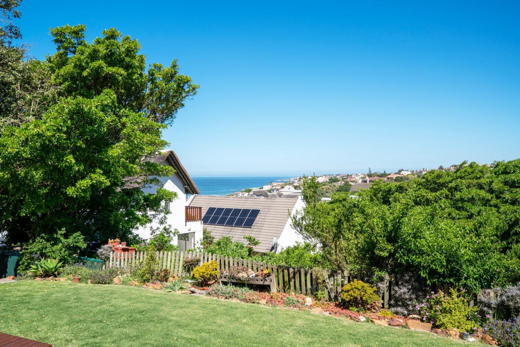 Cycads On Sea Guest House St Francis Bay Exterior photo