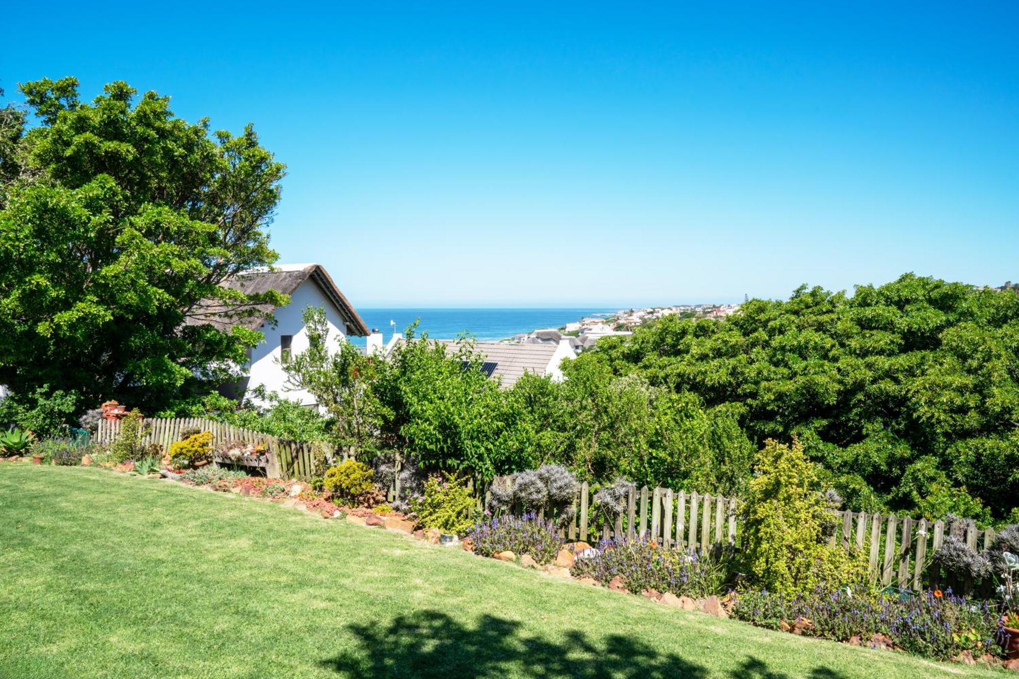 Cycads On Sea Guest House St Francis Bay Exterior photo